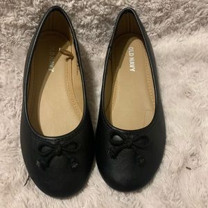 Black dress shoe
